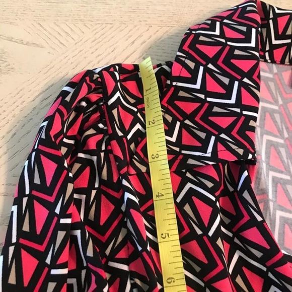 NWT’s size Small Laundry by design wrap dress  - Picture 8 of 12